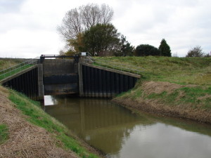 sluice gate netherlands polder 