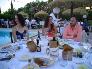 wedding dinner portugal by pool