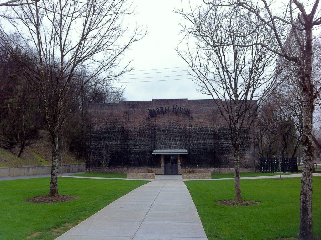 jack daniel's tasting room and barrel house